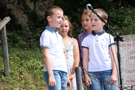 Spominska slovesnost v Češnjicah  (22)